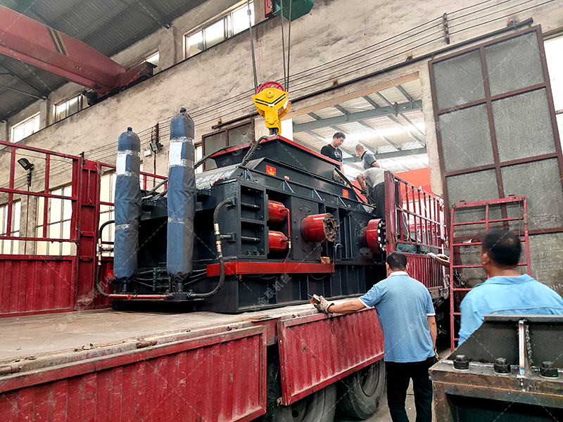 選購液壓對輥制砂機(jī)時(shí)容易被忽視的參數(shù)是什么？