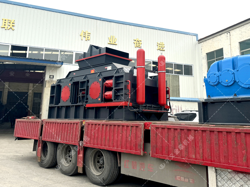 堅硬VS濕粘，原料硬度大變臉？液壓對輥破碎機如何見招拆招？