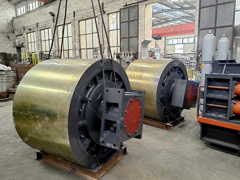 堅硬VS濕粘，原料硬度大變臉？液壓對輥破碎機如何見招拆招？